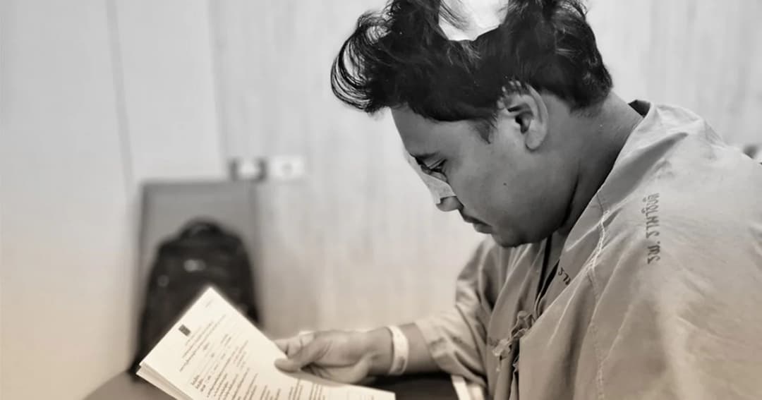 จ่านิว เลื่อนไปเรียนต่ออินเดีย ยัน ไม่ควรมีใคร ถูกทำร้ายอย่างป่าเถื่อน