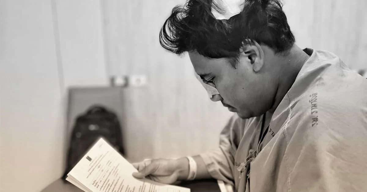 จ่านิว เลื่อนไปเรียนต่ออินเดีย ยัน ไม่ควรมีใคร ถูกทำร้ายอย่างป่าเถื่อน