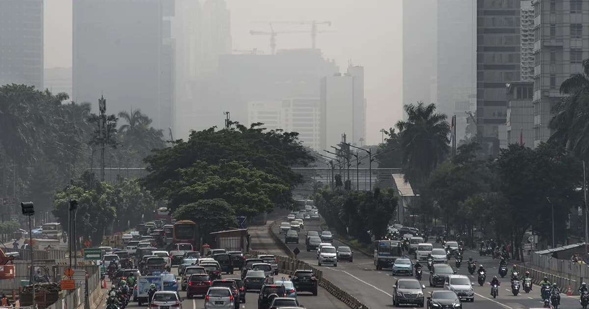 ชาวกรุงจาการ์ตารวมตัว เตรียมฟ้องรัฐบาลอินโดฯ ฐานละเลยปล่อยให้อากาศเป็นพิษ