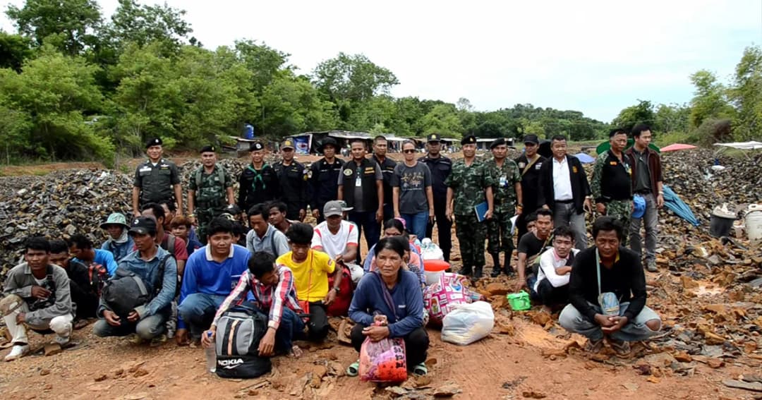 ตำรวจ-ทหารสะแก้วสนธิกำลัง เข้าตรวจสอบจุดทิ้งขยะอุตสาหกรรม