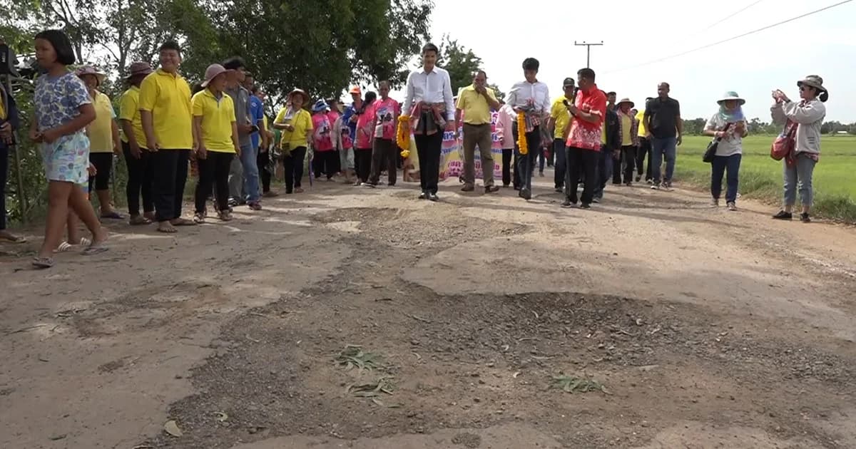 “อธิรัฐ” รมช.คมนาคม รับปากชาวโคราชหางบซ่อมถนนให้