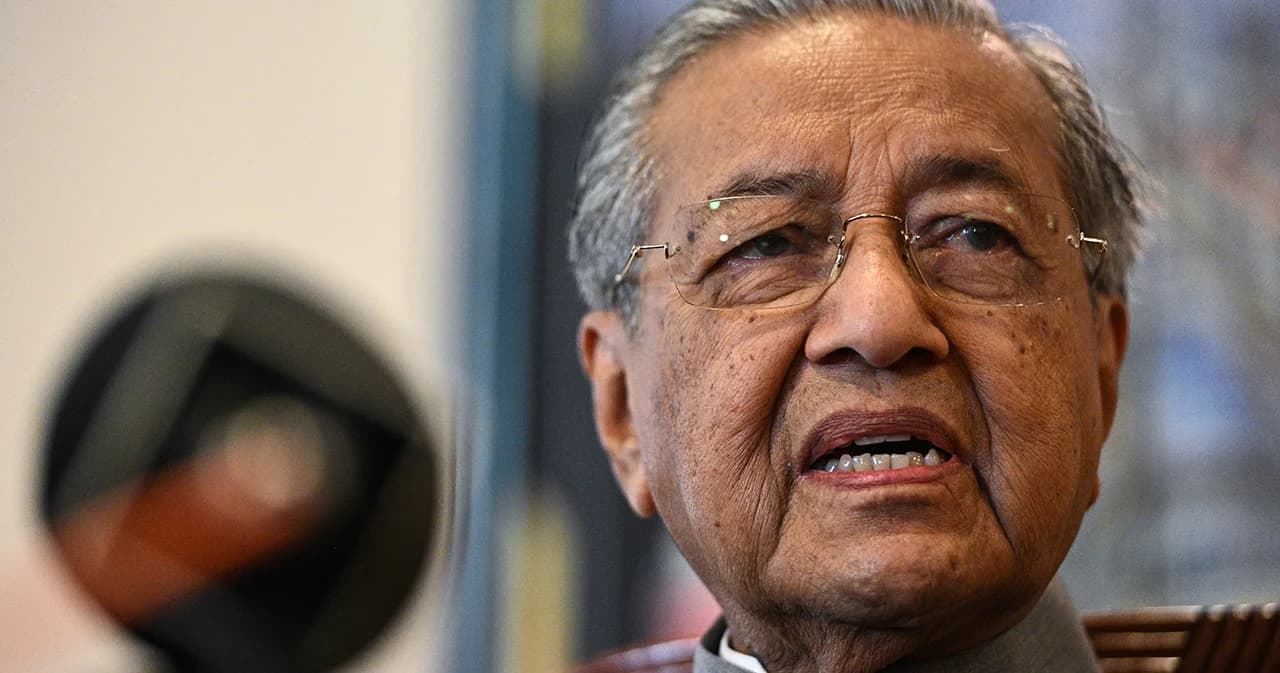 มหาเธร์ นายกฯ มาเลเซีย ให้ลดชาตินิยม-ใช้ภาษาต่างประเทศเพื่อความเจริญ