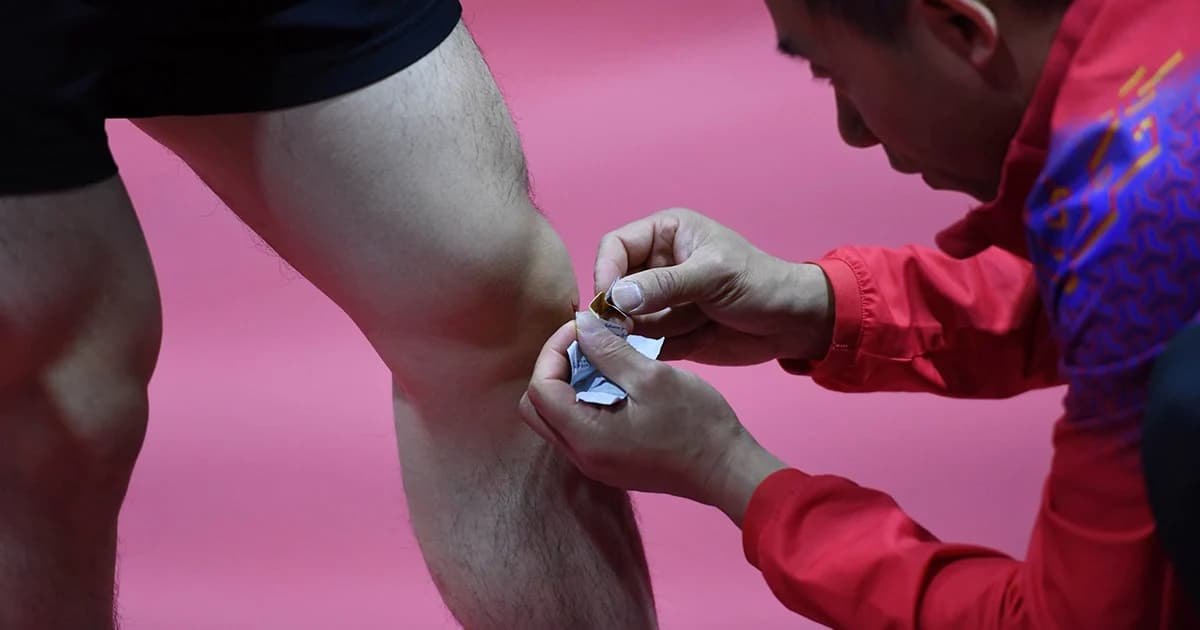 นักวิจัยจีนออกแบบ “เครื่องเก็บพลังงานอัจฉริยะจากหัวเข่ามนุษย์”