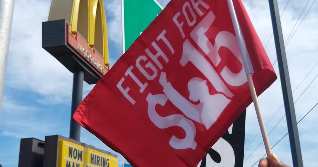 สหรัฐฯ เตรียมเพิ่มค่าแรงลูกจ้างเป็น 15 ดอลลาร์ต่อชั่วโมง