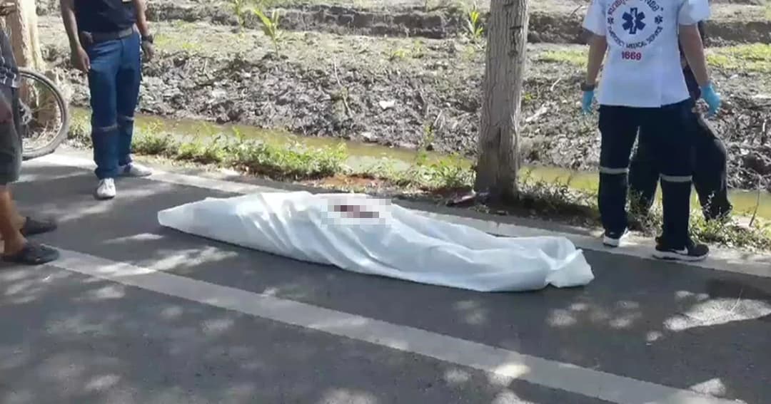 แม่เจอเหี้ยตัดหน้า หัก จยย.ตกคลองดับลูกรอด