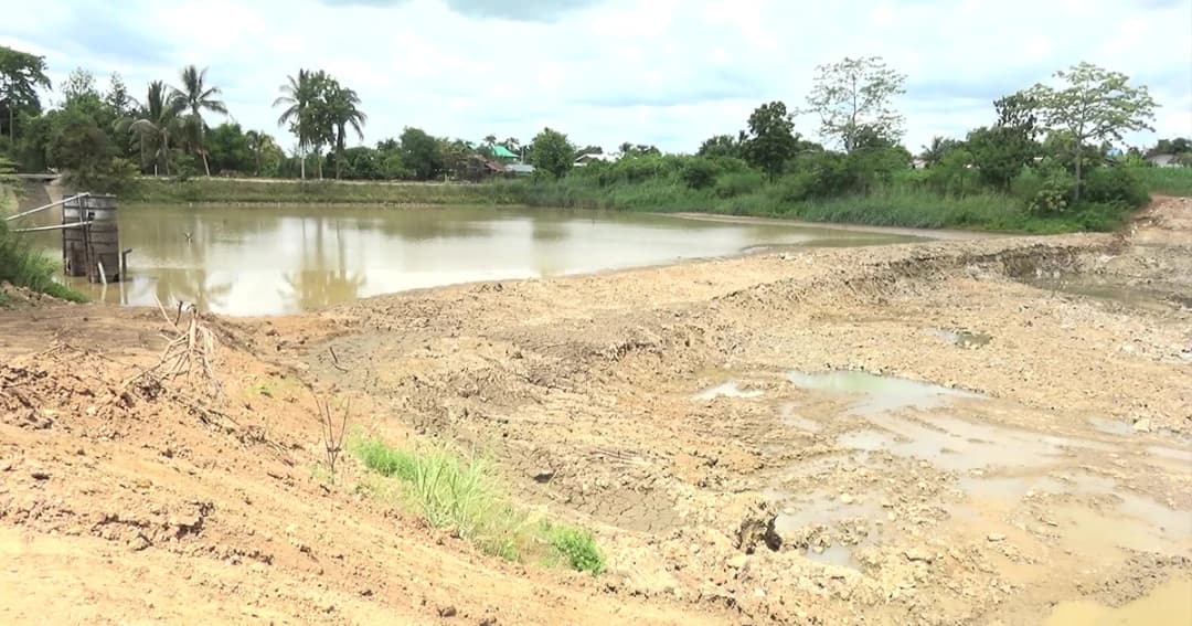เพชรบูรณ์แล้งจนบ่อน้ำประปาหมู่บ้านแห้งขอดสุดในรอบ 20 ปี