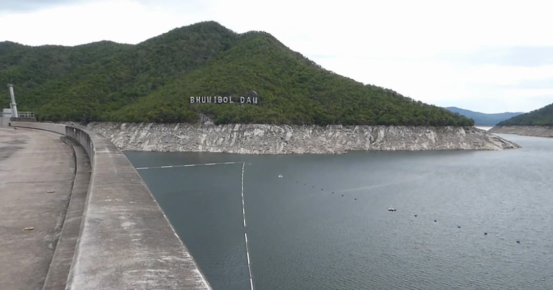 “เขื่อนภูมิพล” น้ำลดน้อยลงถึงขั้นวิกฤต มีน้ำใช้ได้อีก 40 วัน เหตุฝนทิ้งช่วงนาน