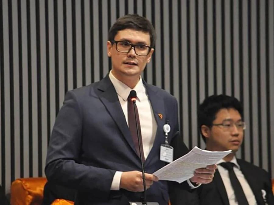 ‘มูลนิธิป่ารอยต่อ’ ฟ้องหมิ่นประมาท ‘รังสิมันต์ โรม’ ปมอภิปรายฯนอกสภา