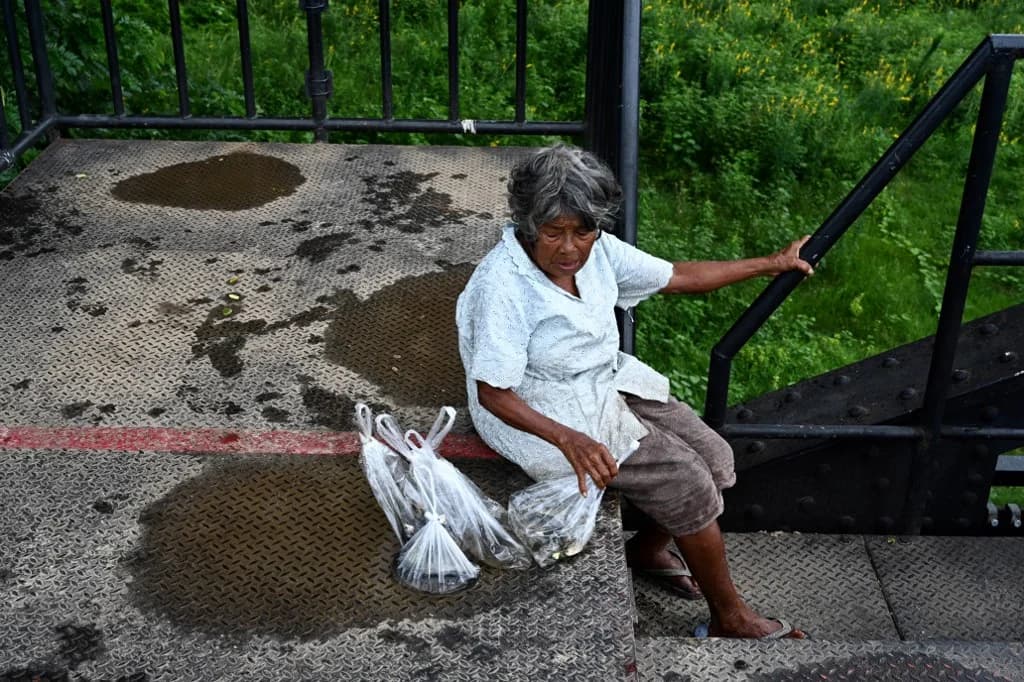 บลูมเบิร์กวิเคราะห์สังคมสูงวัยปัญหาใหญ่ประเทศไทย “คนไทยตายก่อนรวย”