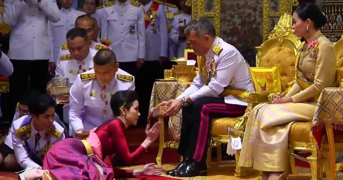 พระบรมราชโองการ สถาปนาเจ้าคุณพระสินีนาฏ พิลาสกัลยาณี