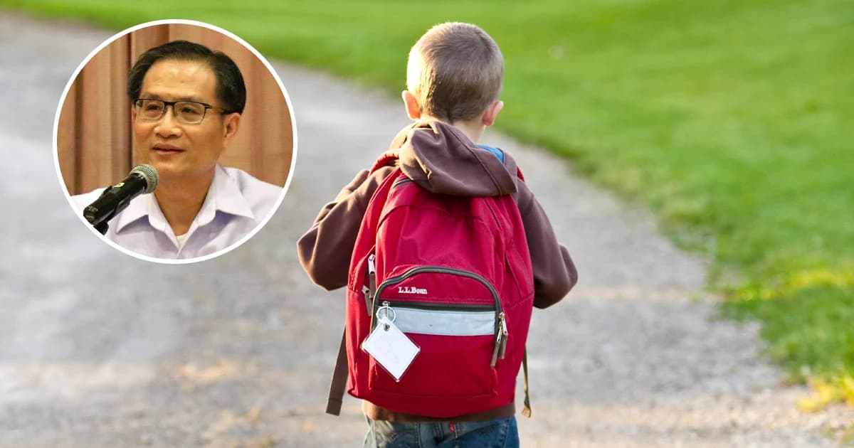 แพทย์ชี้สะพายกระเป๋านักเรียนหนักไป อาจส่งผลต่อประสิทธิภาพการเรียนรู้ของเด็ก