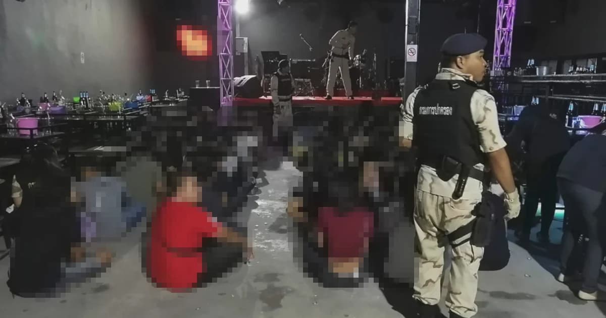 บุกจับ! ผับโคราชเปิดเกินเวลา พบเยาวชนมั่วสุมกว่า 58 คน