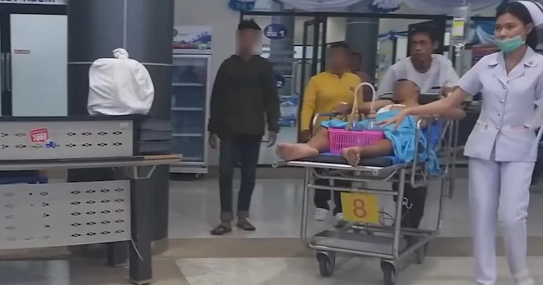 ป.6 ชักมีด แทง ม.3 สาหัส เหตุจากวิวาทเรื่องรถ จยย.เสียงดัง