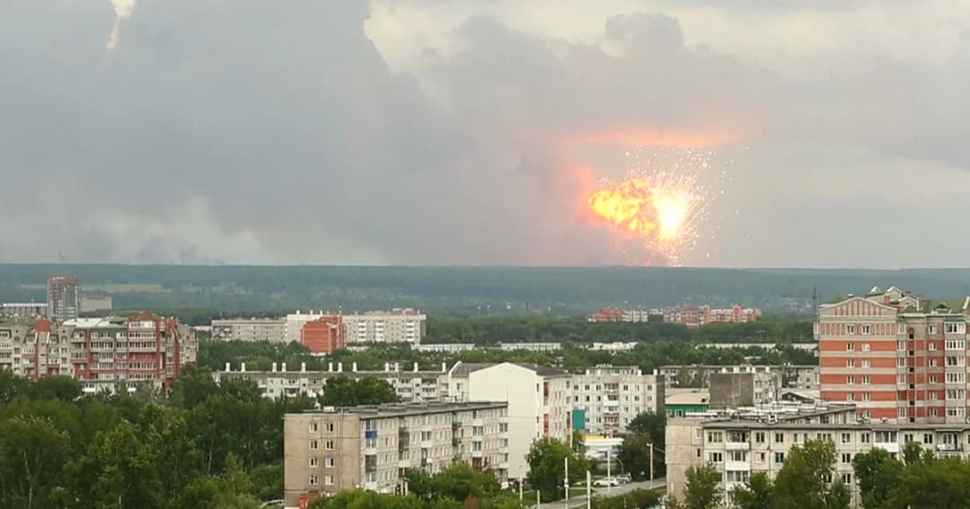 คลังกระสุนปืนใหญ่กองทัพรัสเซียระเบิด บาดเจ็บ 8 คน สั่งอพยพรัศมี 20 กม.