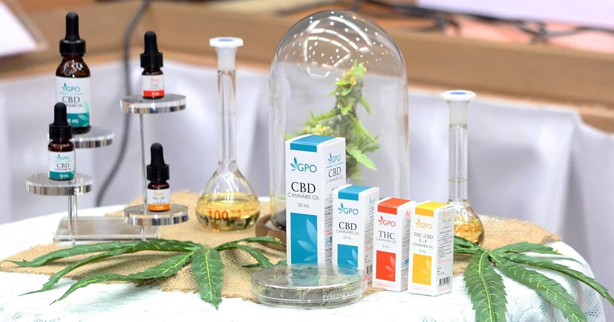 น้ำมันกัญชาล็อตแรกพร้อมแจกผู้ป่วย 4,500 ขวด เตรียมกระจายสู่ 12 เขตสุขภาพ