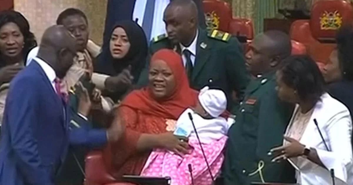 ส.ส.หญิงเคนย่าถูกเชิญออกจากห้องประชุม หลังนำลูกมาเลี้ยง