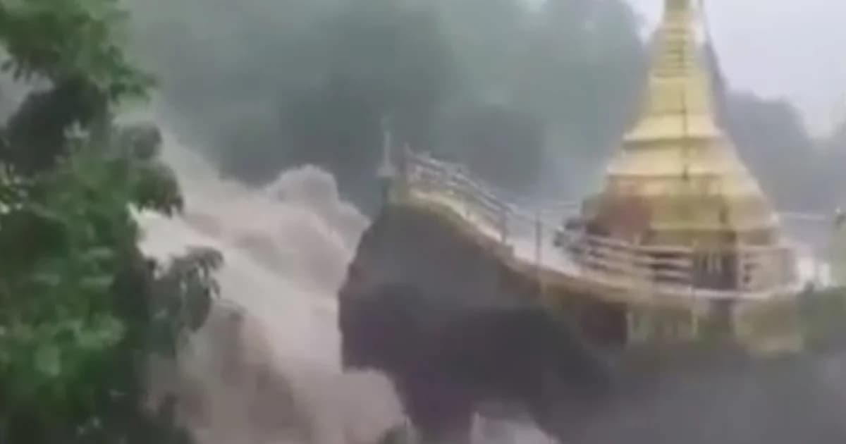 หวั่นถล่ม! น้ำป่าซัด “เจดีย์ทอง” ในเมาะตะมะ ของเมียนมา ใกล้จุดดินสไลด์