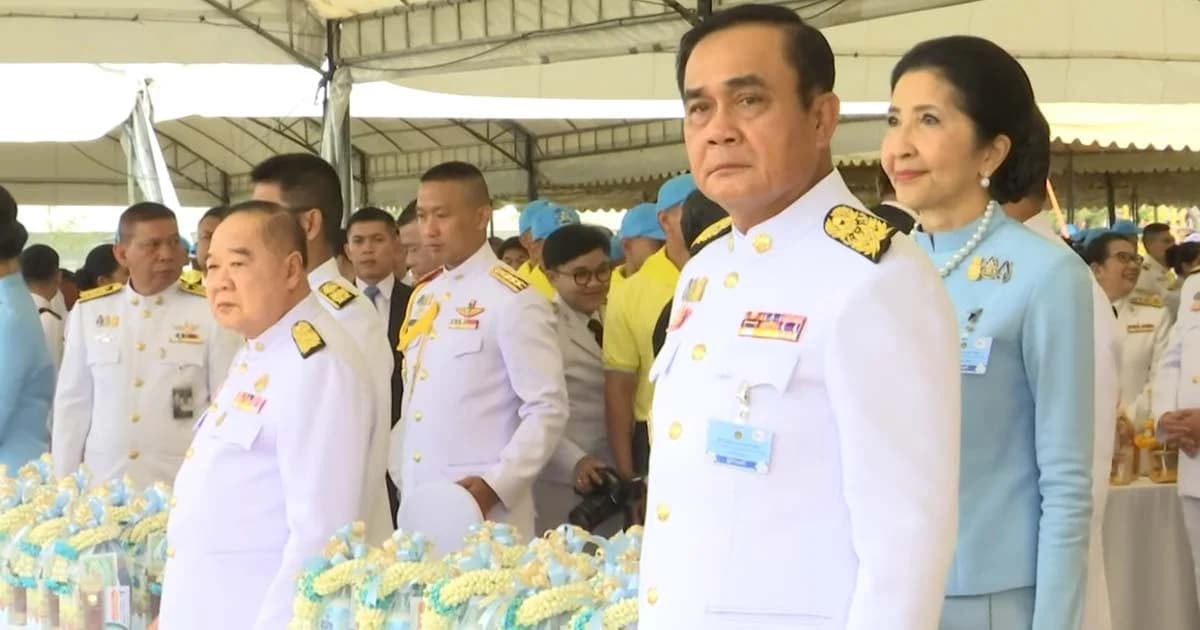 คนรุ่นใหม่ควรรู้ “สืบสานผ้าไทย” นายกฯ บอกวันนี้ไม่ตอบเรื่องไร้สาระ