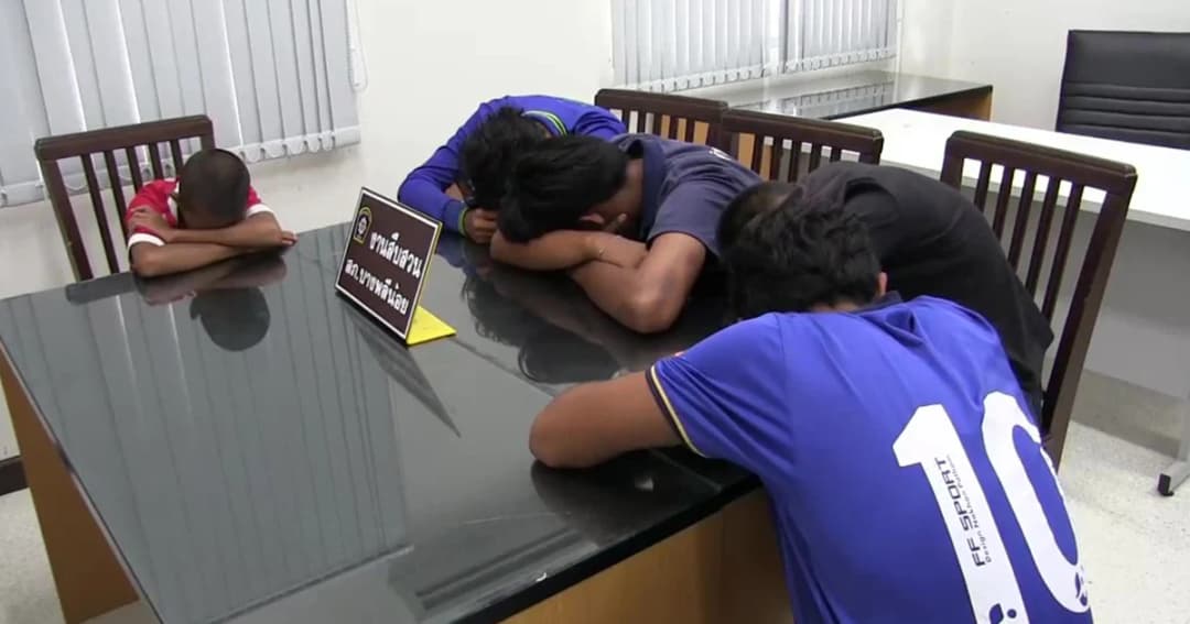 รวบแก๊งปาหิน! หัวโจกอายุแค่ 12 ปี อ้างทำเพื่อความสนุก