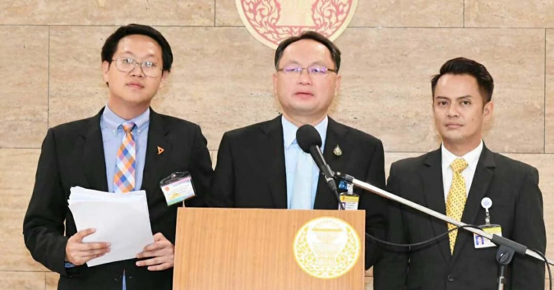 มติกมธ.ค่าโง่ ขวางรัฐต่อสัญญารถไฟฟ้าสายสีเขียวกับบีทีเอส