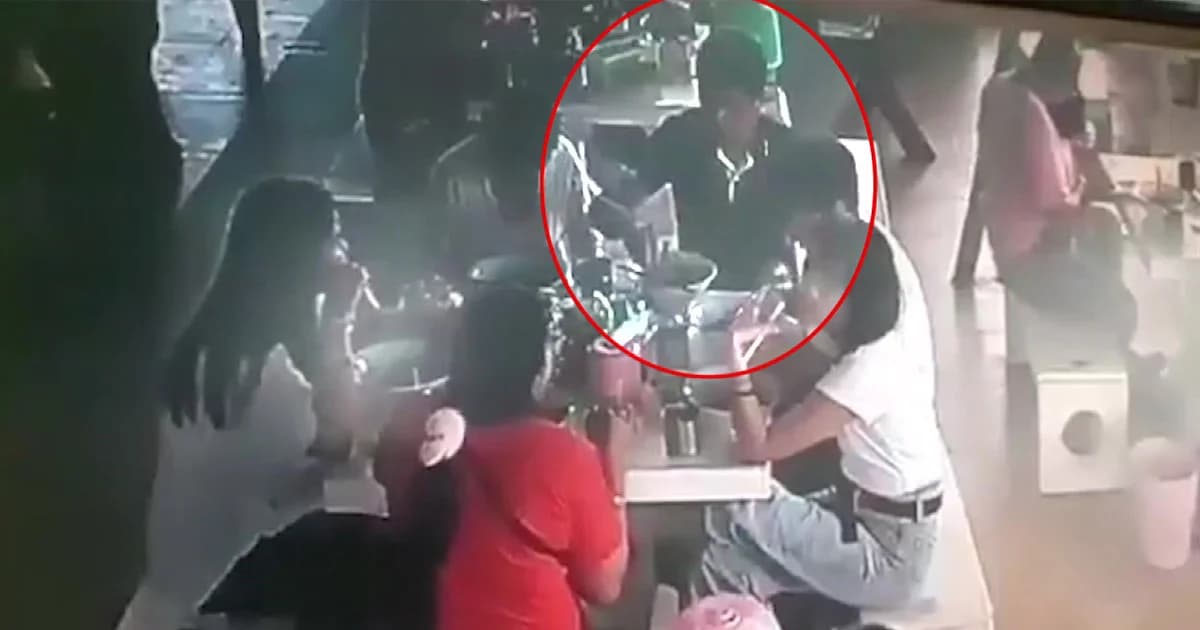 ลูกค้าแสบ หักไม้จิ้มฟันใส่ชามก๋วยเตี๋ยวเพื่อได้กินฟรี