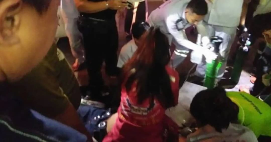 สลดรับสารทจีน! ชายวัย 50 ปี กินขนมเทียนสำลักติดคอเสียชีวิต ซ.อ่อนนุช 29