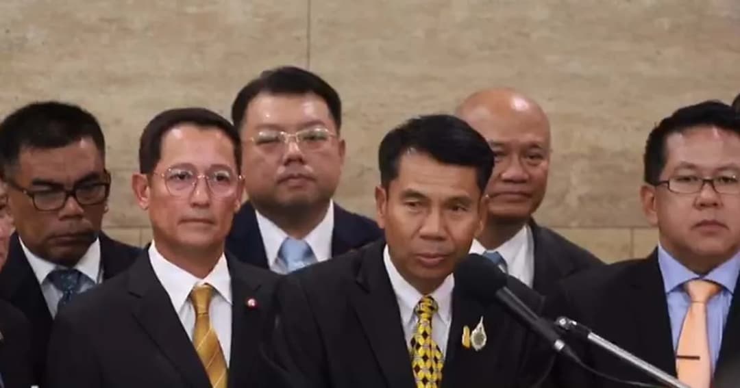 ฝ่ายค้านยื่นใช้ ม.152 หวังอภิปราย “ถวายสัตย์ไม่ครบ” ภายในเดือนนี้