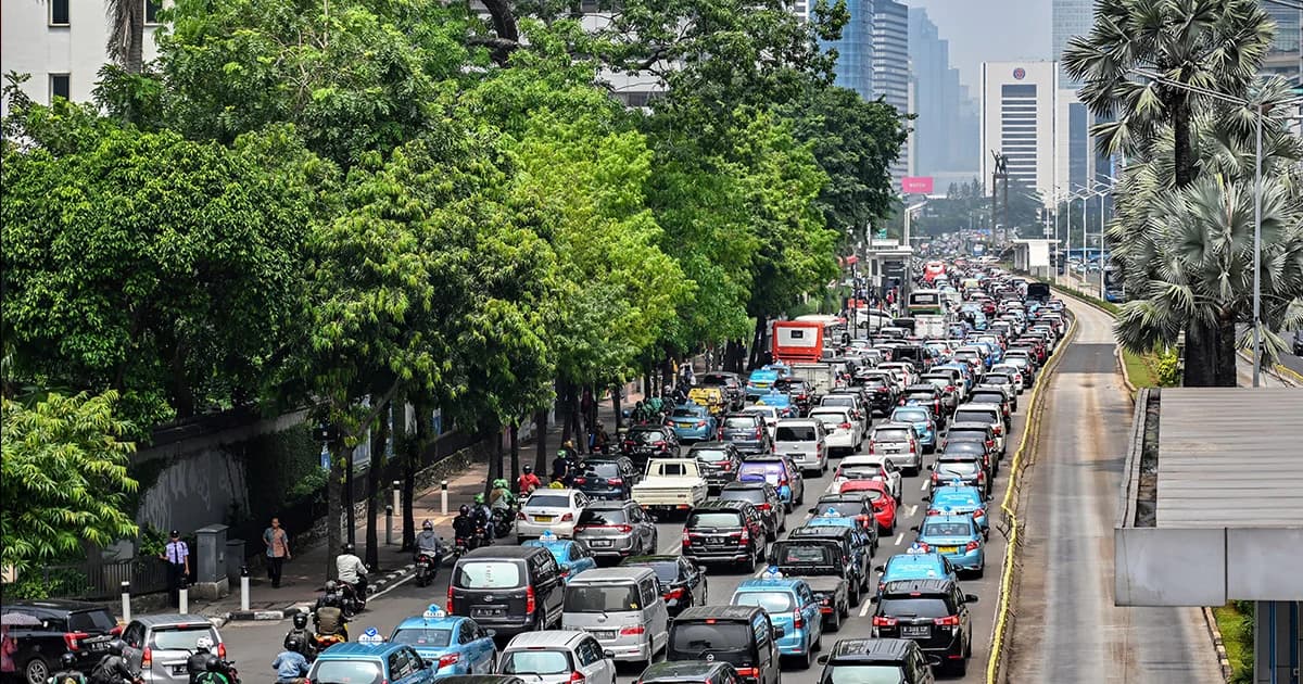 ปธน.อินโดฯ เสนอย้ายเมืองหลวงจาก “จาการ์ตา” ไป “เกาะกาลิมันตัน” แก้แออัด-รถติด