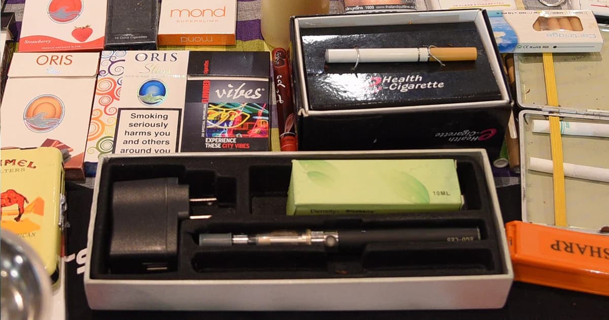 ‘บุหรี่ไฟฟ้า’ ผิดกฎหมายลักลอบนำเข้าเสี่ยงติดคุก 10 ปี ปรับ 5 เท่าของสินค้า