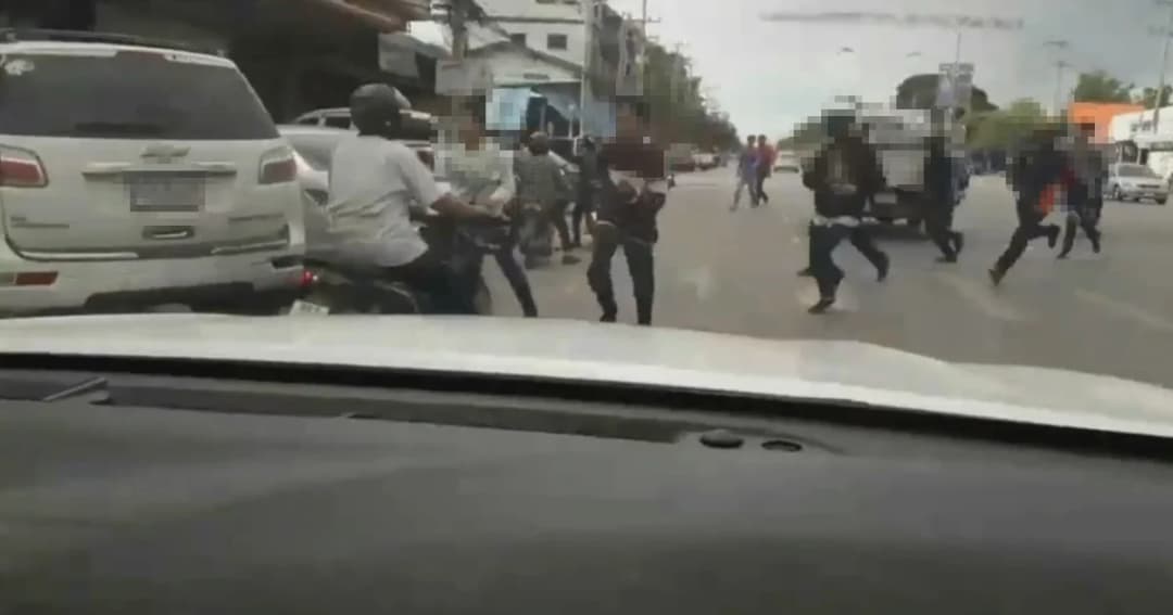 เตรียมดำเนินคดีนักเรียนอาชีวะ หลังยกพวกตีกันกลางเมืองราชบุรี