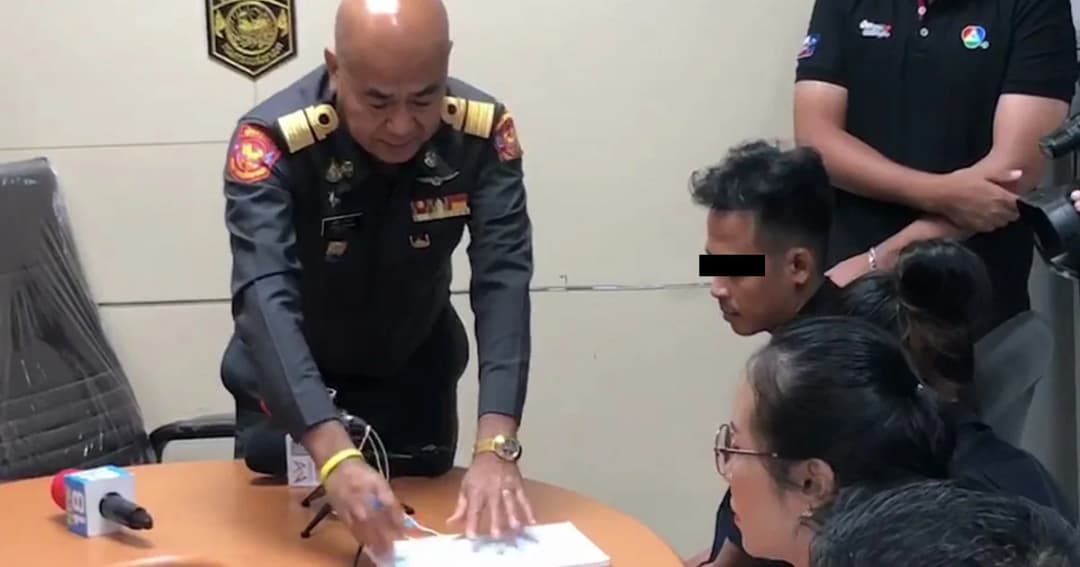 ลงดาบโชเฟอร์สาย 8 ปรับ 5พันพักงาน 1 เดือน ทำคนแก่หงายหลัง