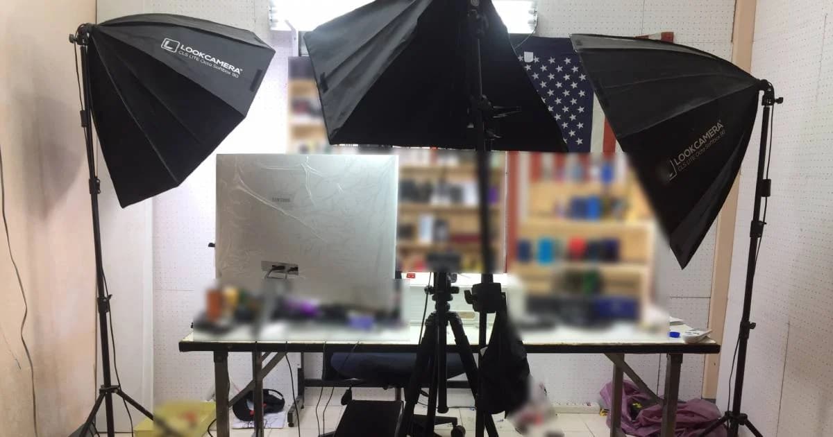 สคบ.-ตำรวจบุกจับแอดมินเพจดังขณะไลฟ์ขายบุหรี่ไฟฟ้า