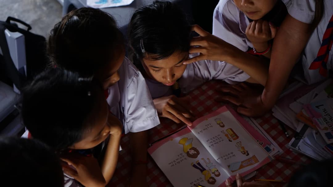 ทูตอียูมองสถานการณ์การศึกษาเด็กข้ามชาติในไทยดีขึ้น เชื่อยังมีเด็กอีกกว่าครึ่งไม่ได้เรียนหนังสือ