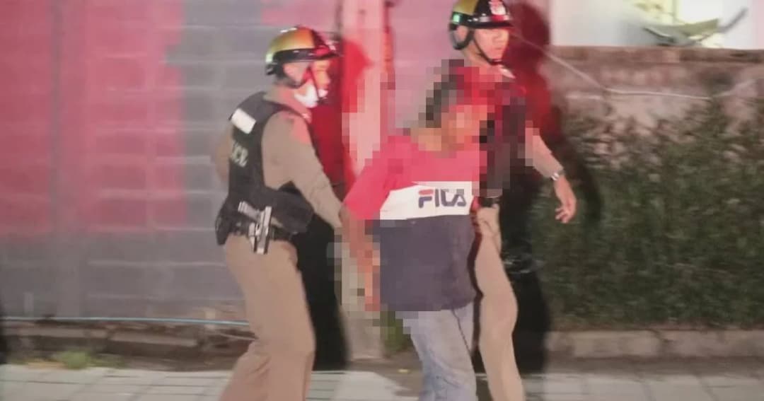 รวบ! ชายสติไม่ดี คว้าจอบฟันหน้าชายพิการทางสายตาดับ