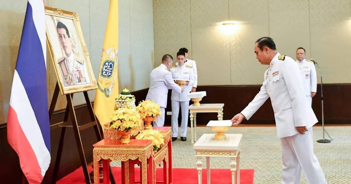 นายกฯ นำครม. รับพระราชทานพระราชดำรัส พระบาทสมเด็จพระเจ้าอยู่หัว
