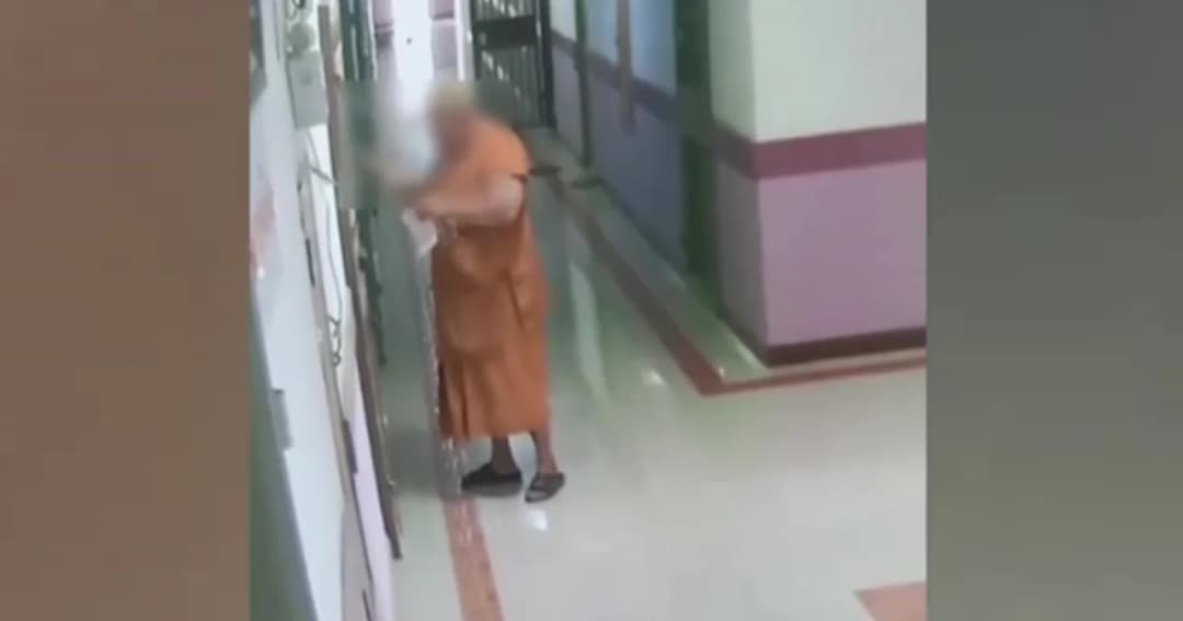 สึกแล้ว! พระจำวัดในคอนโด อ้างไม่ได้นอนแค่นั่งกรรมฐาน