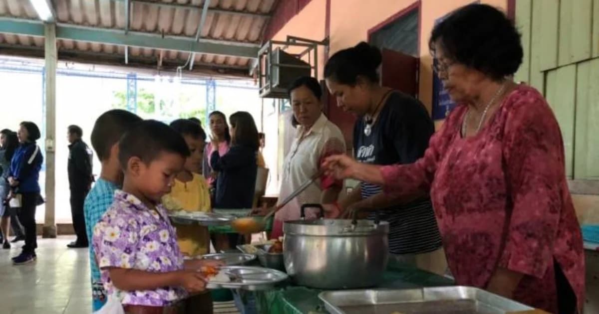 ป.ป.ท. ลงพื้นที่ตรวจสอบ อาหารกลางวันโรงเรียนวัดวงเดือน