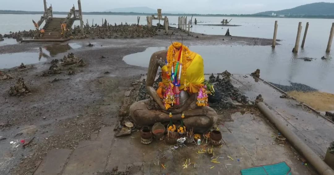 ชาวบ้านไม่ยอมให้ย้าย “หลวงพ่อยิ้ม” จากเขื่อนป่าสักชลสิทธิ์