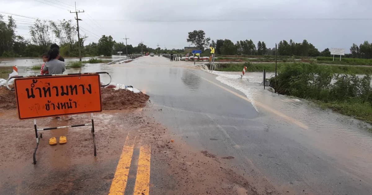 กรมทางหลวง เผยน้ำท่วม 12 จังหวัด จำนวน 23 สายทาง (31 แห่ง) สัญจรไม่ได้ 7 แห่ง