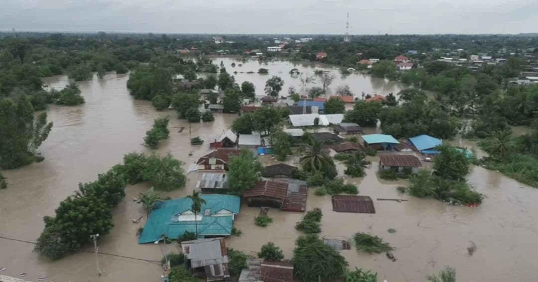 น้ำท่วมภาคอีสานยังน่าห่วง ‘กาฬสินธุ์’ เตือนประชาชนพร้อมอพยพ