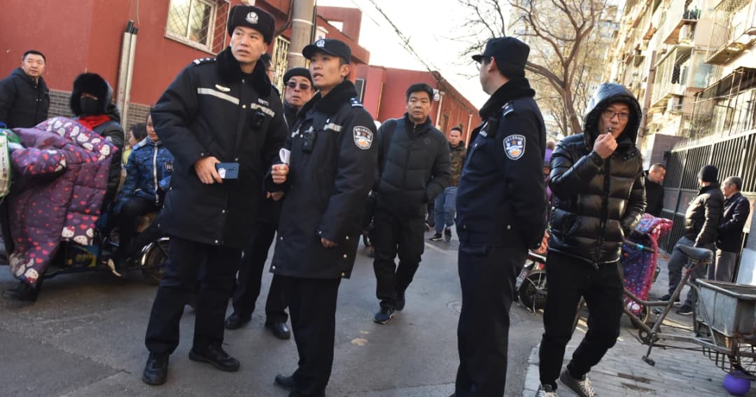 ชายวัย 40 ปี บุกแทงเด็กในโรงเรียนประถมดับ 8 ราย