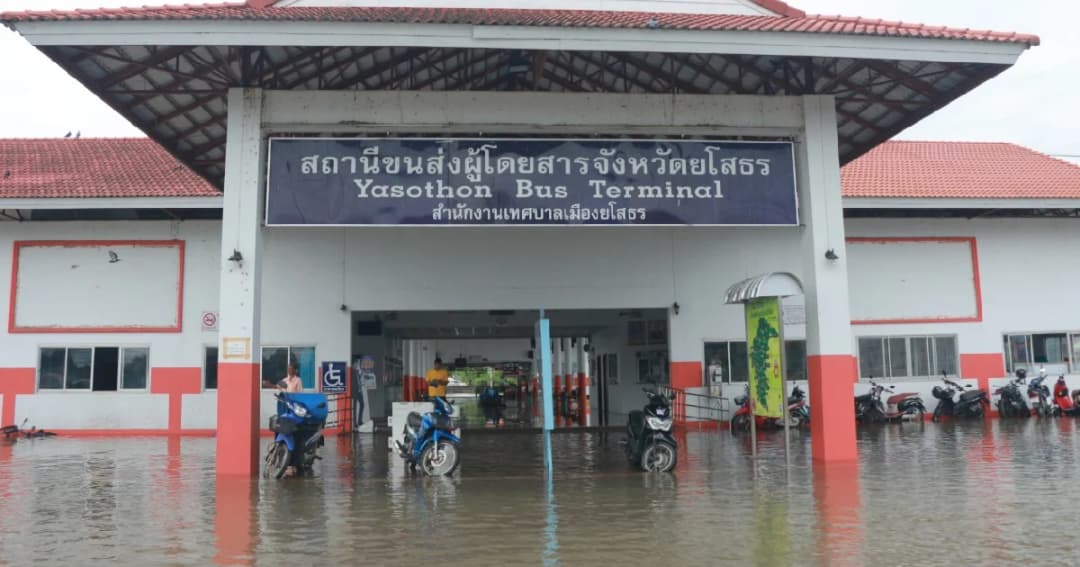 น้ำท่วมยโสธรยังน่าห่วง น้ำชีล้นตลิ่งหลากเข้าท่วม 4 อำเภอ