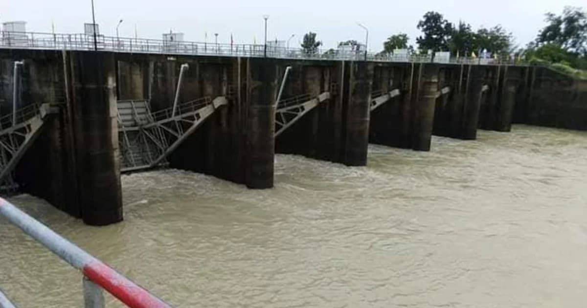 เขื่อนราษีไศลใกล้วิกฤตเตือนประชาชนเก็บของขึ้นที่สูง