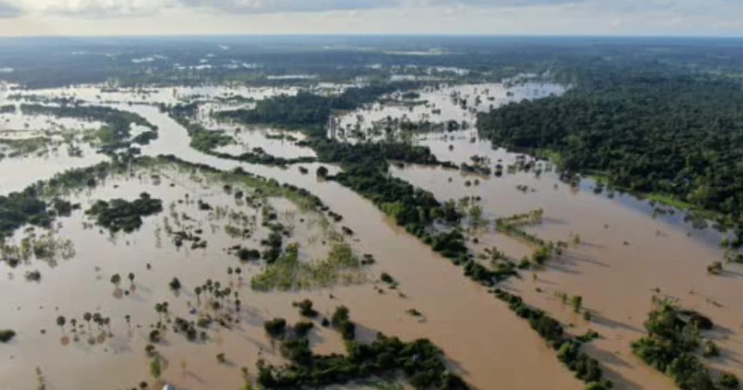 จ.อุบลราชธานี น้ำท่วมทั้งจังหวัดประกาศพื้นที่พิบัติกรณีฉุกเฉิน 9 อำเภอ