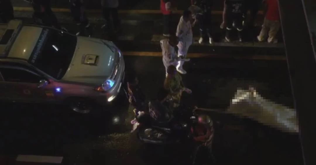 หนุ่มสมัครงานวันแรกเครียดปัญหาชีวิต ดิ่งสะพานลอยดับ