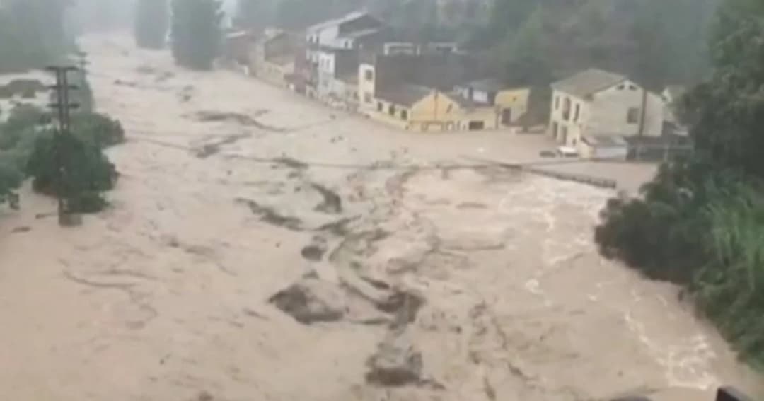 สเปนอ่วม! ฝนตกหนัก-น้ำท่วมฉับพลันถล่มเมือง ดับเเล้ว 2 ราย