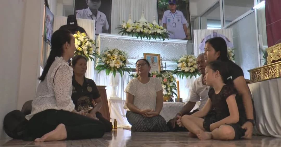 เปิดใจ แม่-ภรรยา สุดอาลัย “ส.ท.โต้ง” อาสากู้ภัยฯ ช่วยน้ำท่วม จนปอดติดเชื้อเสียชีวิต