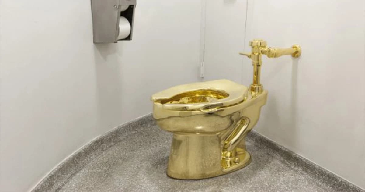 ตำรวจอังกฤษเร่งหาหัวคนร้าย หลังก่อเหตุขโมยชักโครกทองคำมูลค่า 180 ล้านบาท