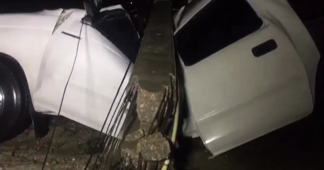 นนทบุรีอ่วม! ฝนถล่มเสาไฟฟ้าล้ม 24 ต้น ฝ้าเพดานห้างดังหล่น