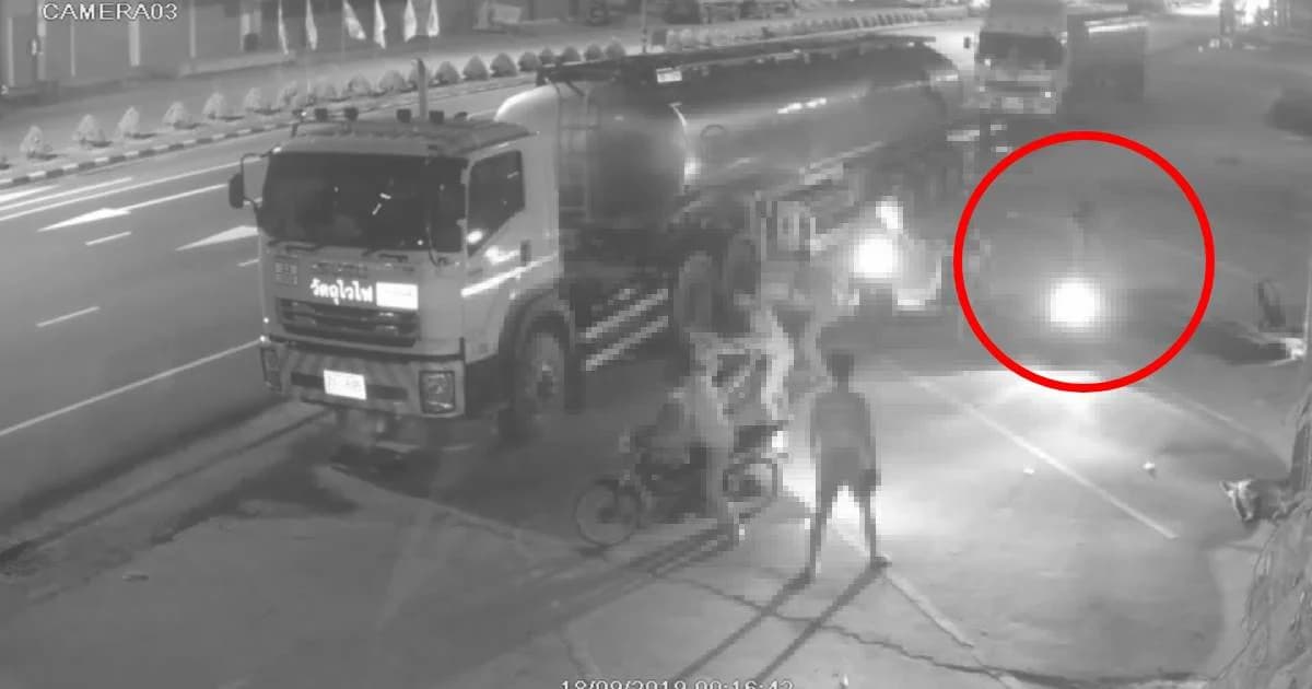 2 โจ๋ ควงปืนไล่ยิงอริ กลางเมืองชัยภูมิ ชาวบ้านโดนลูกหลงเจ็บ 1 ราย